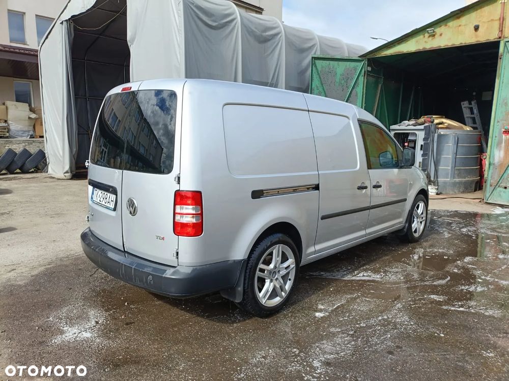 Volkswagen Caddy Maxi - 3