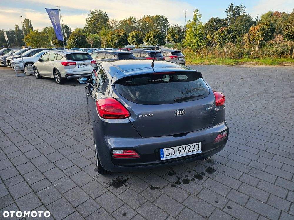 Kia Ceed 1.4 L - 7