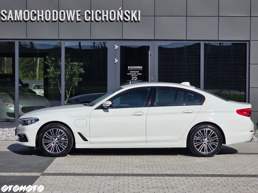 BMW Seria 5 530e iPerformance xDrive Sport Line sport - 7