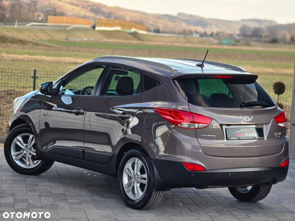 Hyundai ix35 1.6 2WD blue Style - 14