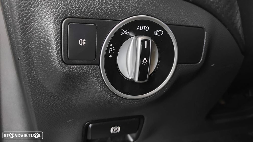 Mercedes-Benz A 200 CDi BE AMG Sport - 38