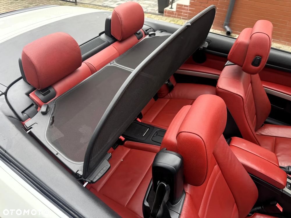 BMW Seria 3 320i Cabrio - 15