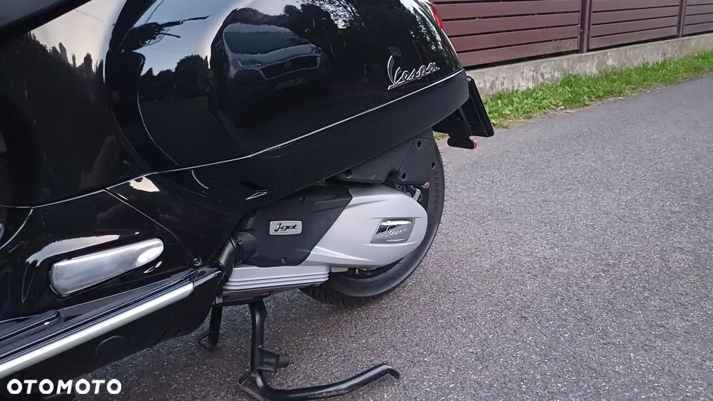 Vespa GTS - 9