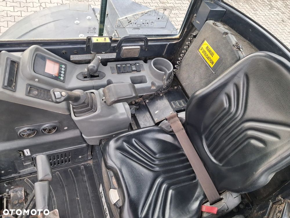 Yanmar ViO 50 - 6A - 10