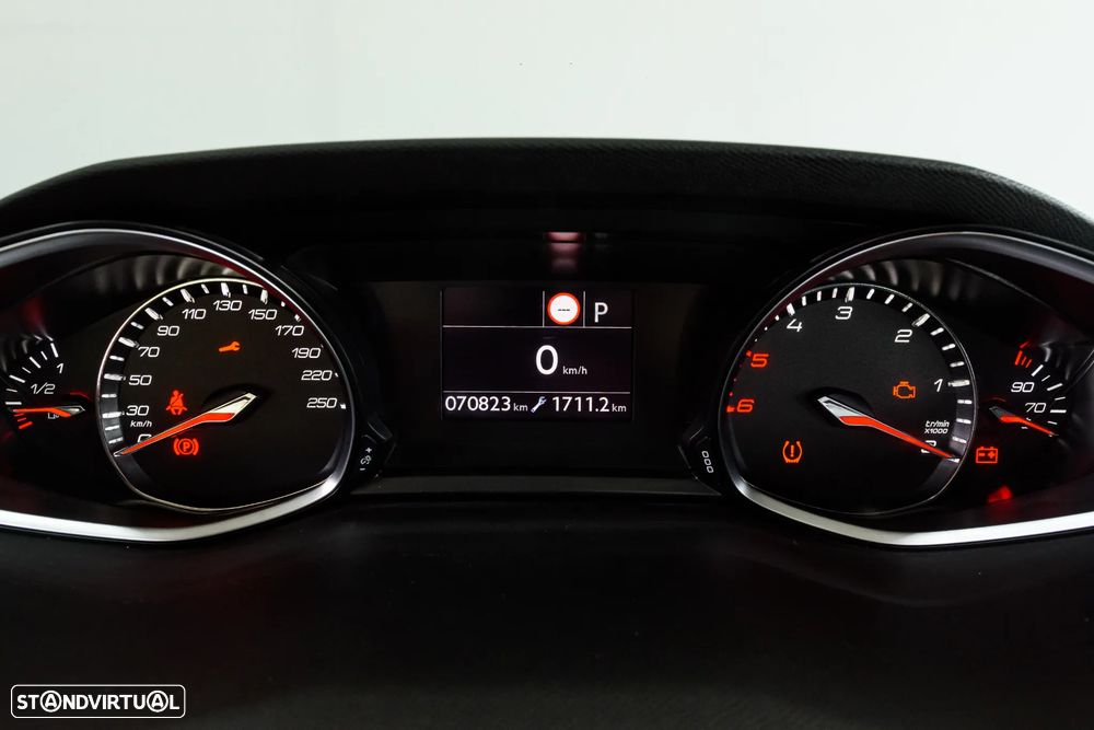 Peugeot 308 SW - 16