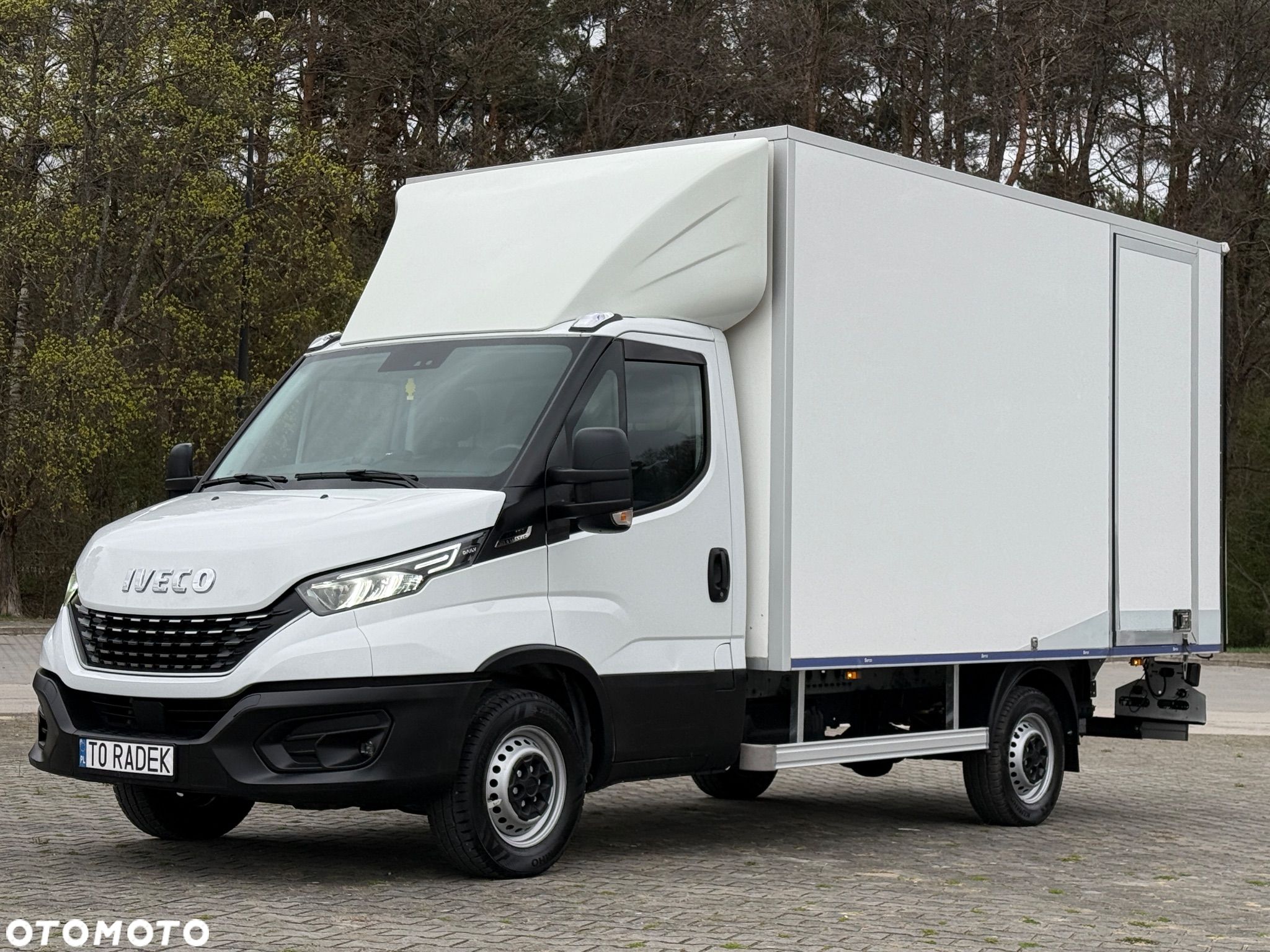 Iveco DAILY 35-160 160KM Hi Matic *Resor+Poduszka* Full LED Kontener * Izoterma +Winda 750KG SUPER STAN!!! - 1