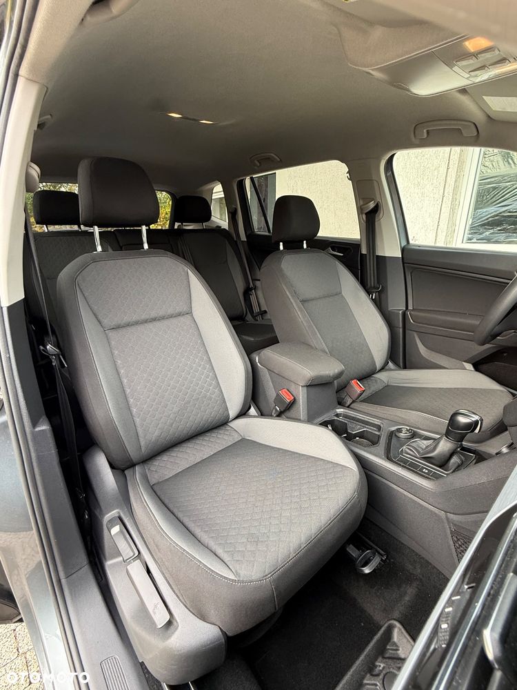 Volkswagen Tiguan - 12