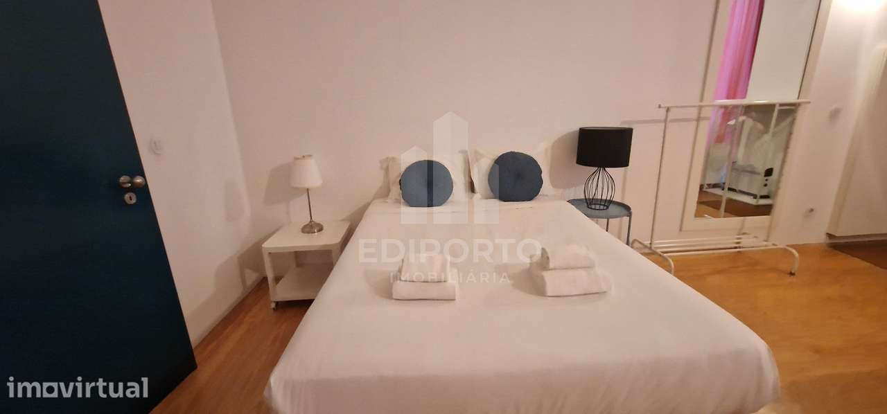 Apartamento T0 para arrendamento mobilado e equipado à Trindade centro - Grande imagem: 3/13