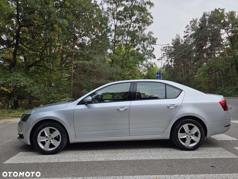Skoda Octavia - 3
