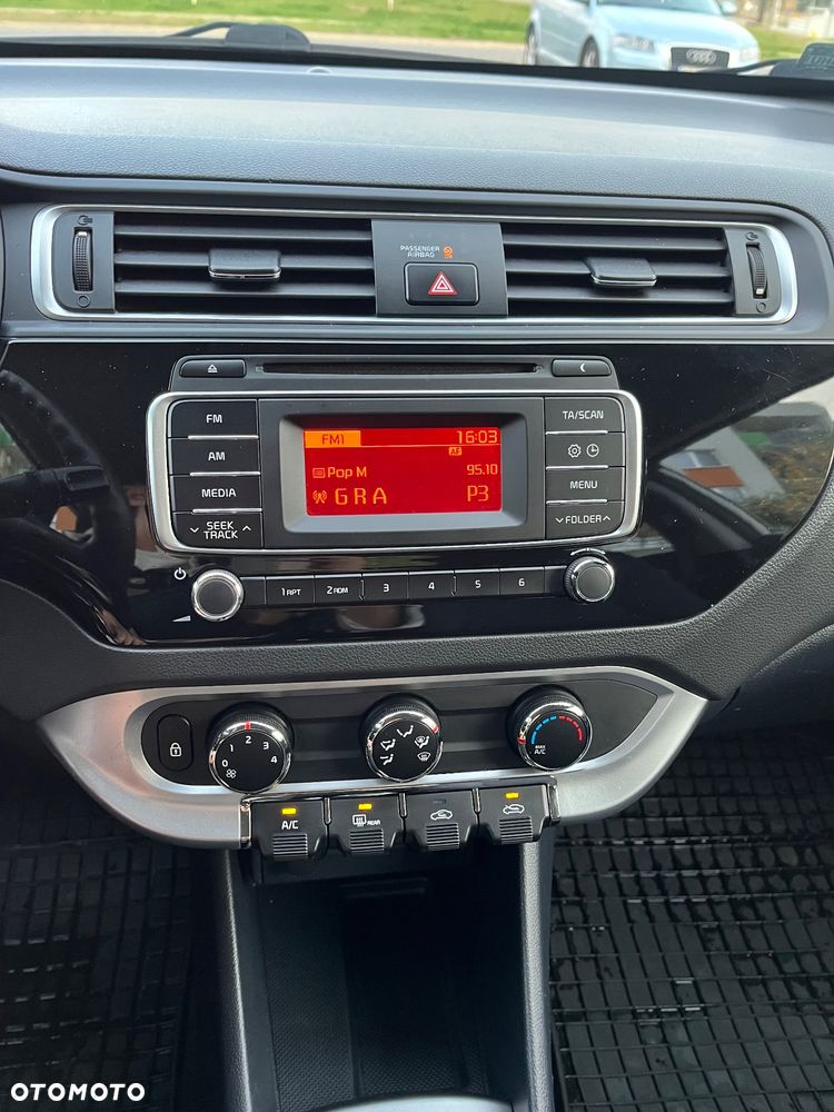 Kia Rio 1.2 L - 29