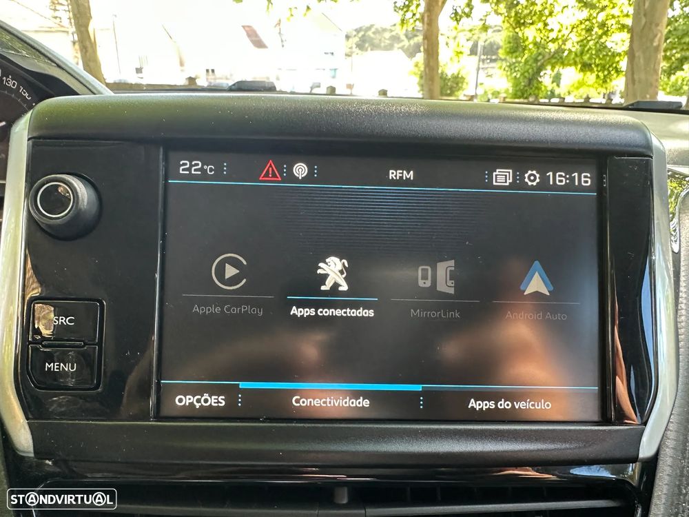 Peugeot 208 1.2 PureTech Signature - 41