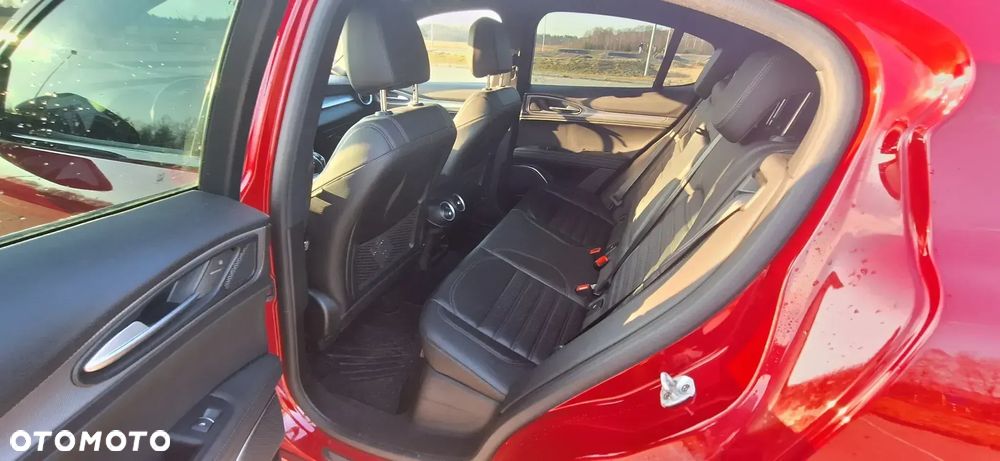 Alfa Romeo Stelvio 2.0 Turbo Veloce Q4 - 11