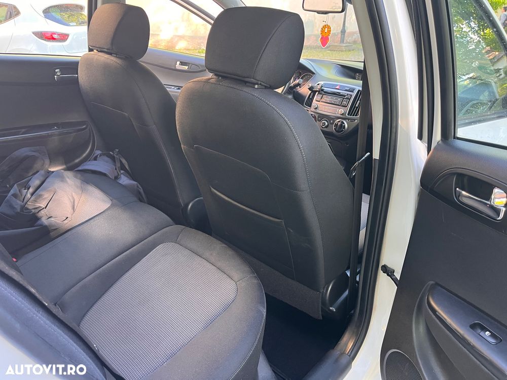 Hyundai i20 - 14