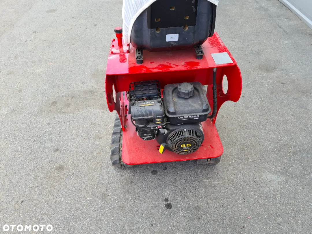 Bobcat Minikoparka Springer HONDA - 5