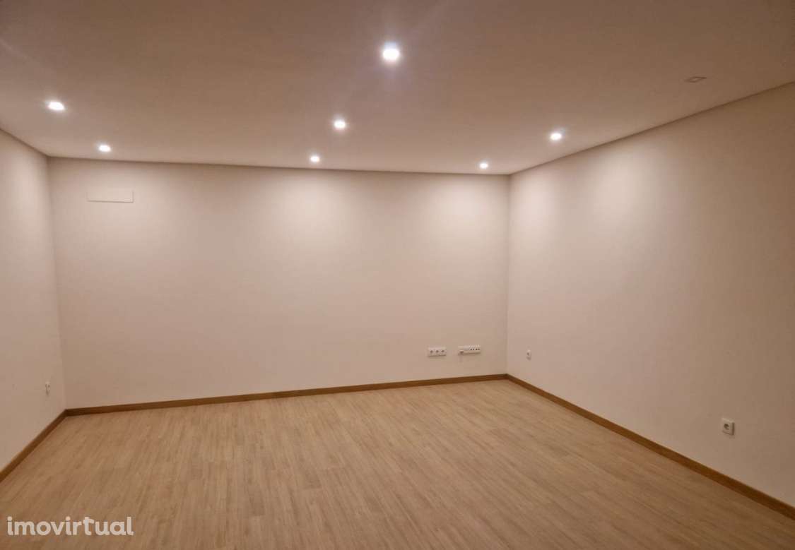 Andar de moradiaT2 Vilar do Paraíso - Grande imagem: 3/18