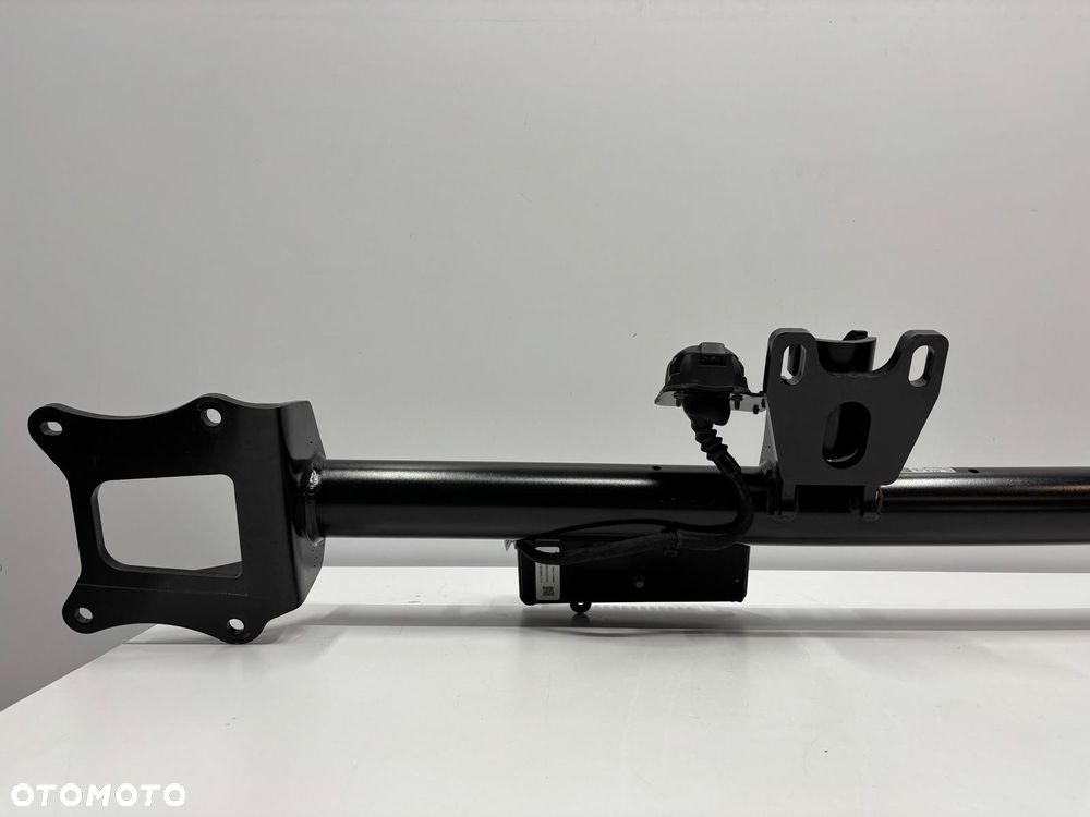 Tesla X Plaid Hak Holowniczy 1027583-00-J - 8