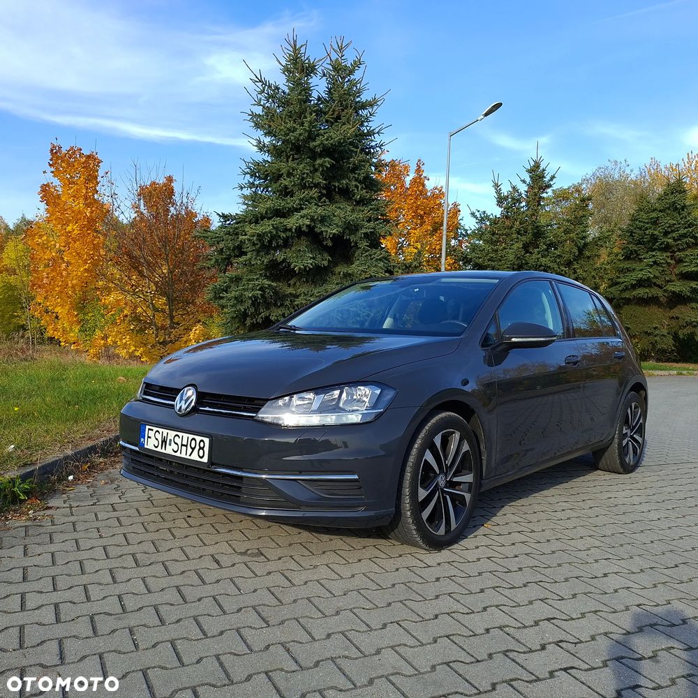 Volkswagen Golf 1.0 TSI (BlueMotion Technology) DSG Trendline - 21