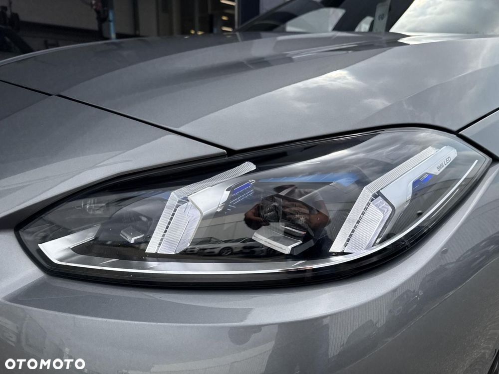 BMW Seria 1 - 25