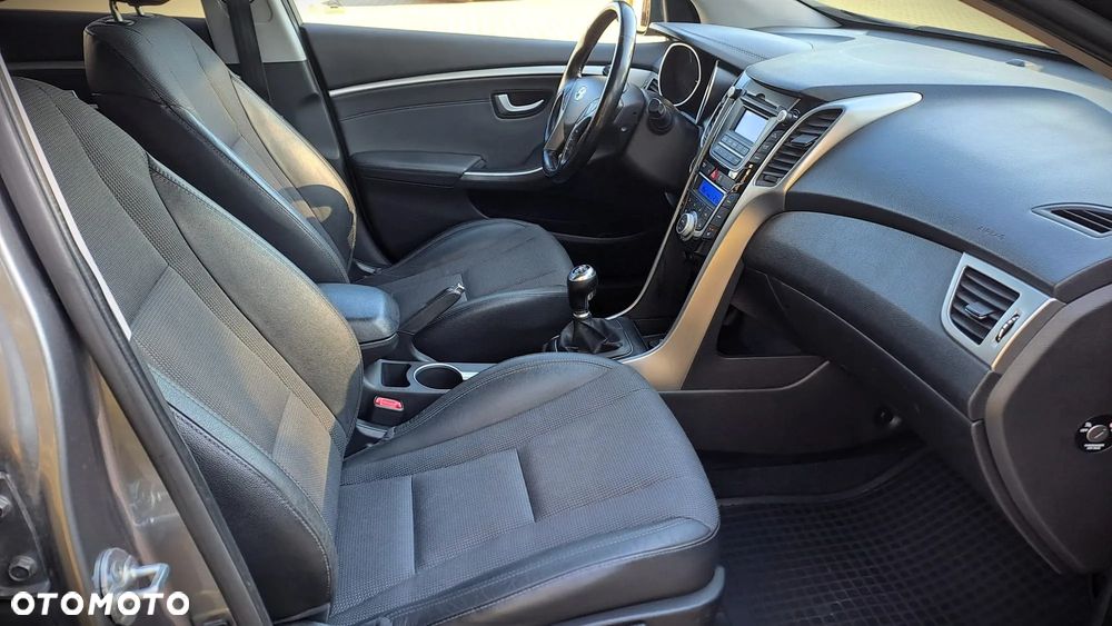 Hyundai i30 1.6 Style - 12