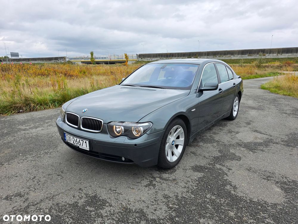 BMW Seria 7 735i - 1