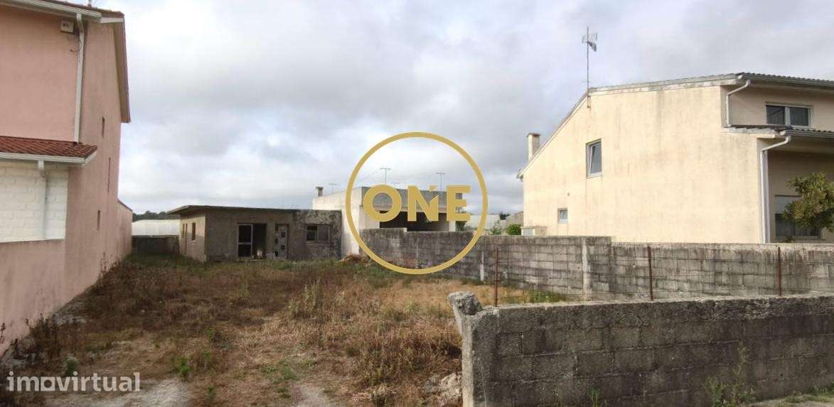 Lote com 351 m2 em Terroso, Póvoa de Varzim - Grande imagem: 4/4