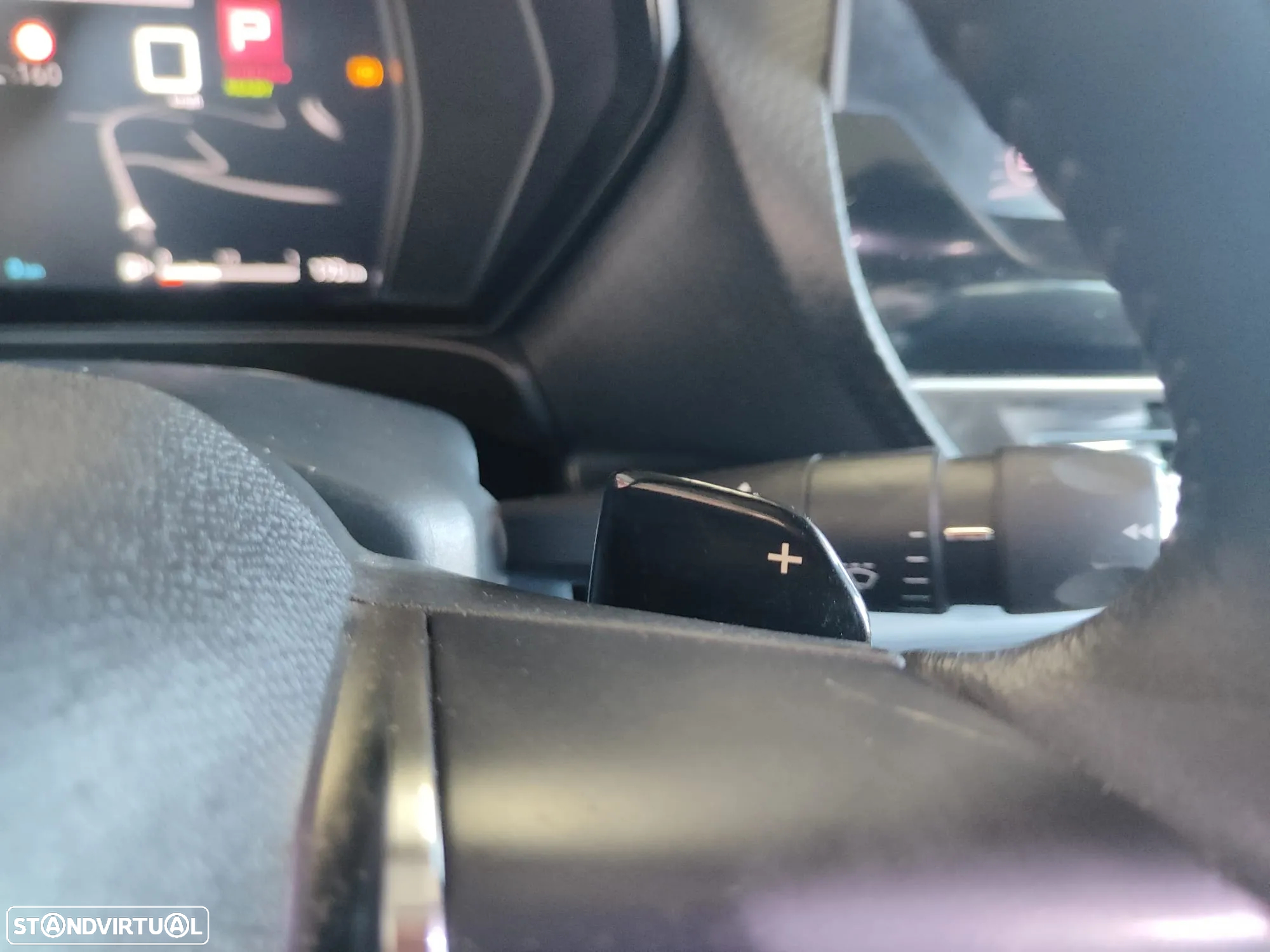 Citroën C5 X 1.6 Hybrid Shine Pack e-EAT8 - 28