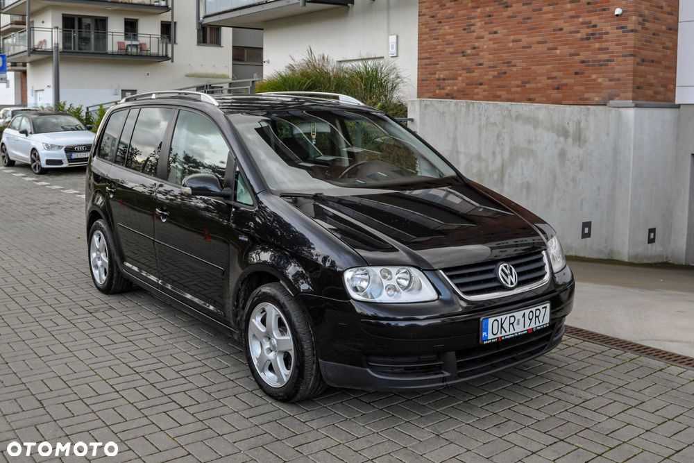 Volkswagen Touran - 6