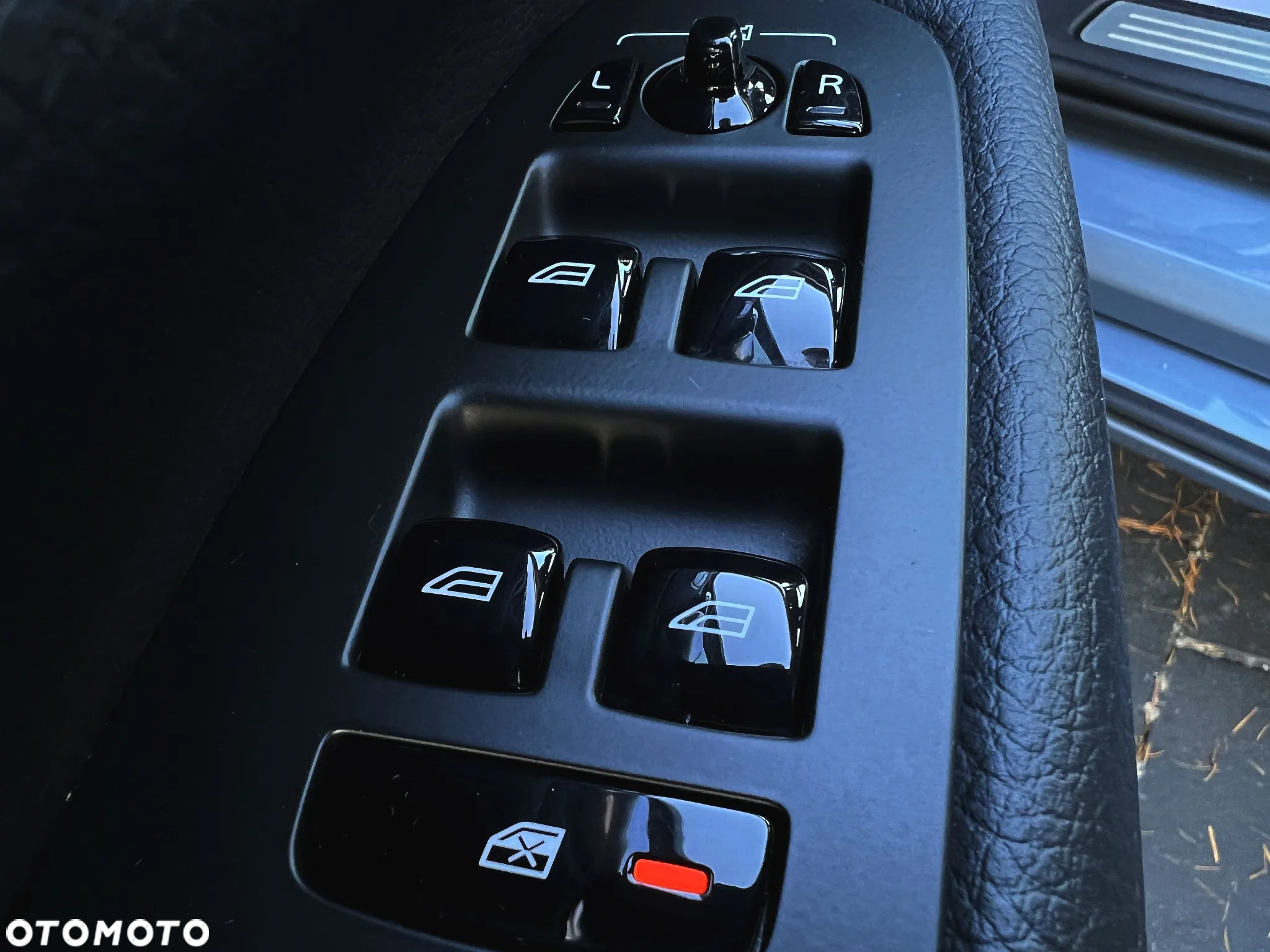 Volvo V90 D4 Momentum Pro - 32