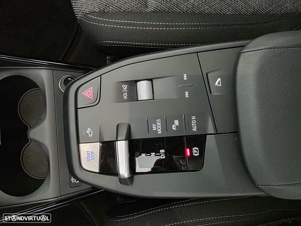 BMW iX2 eDrive20 - 29
