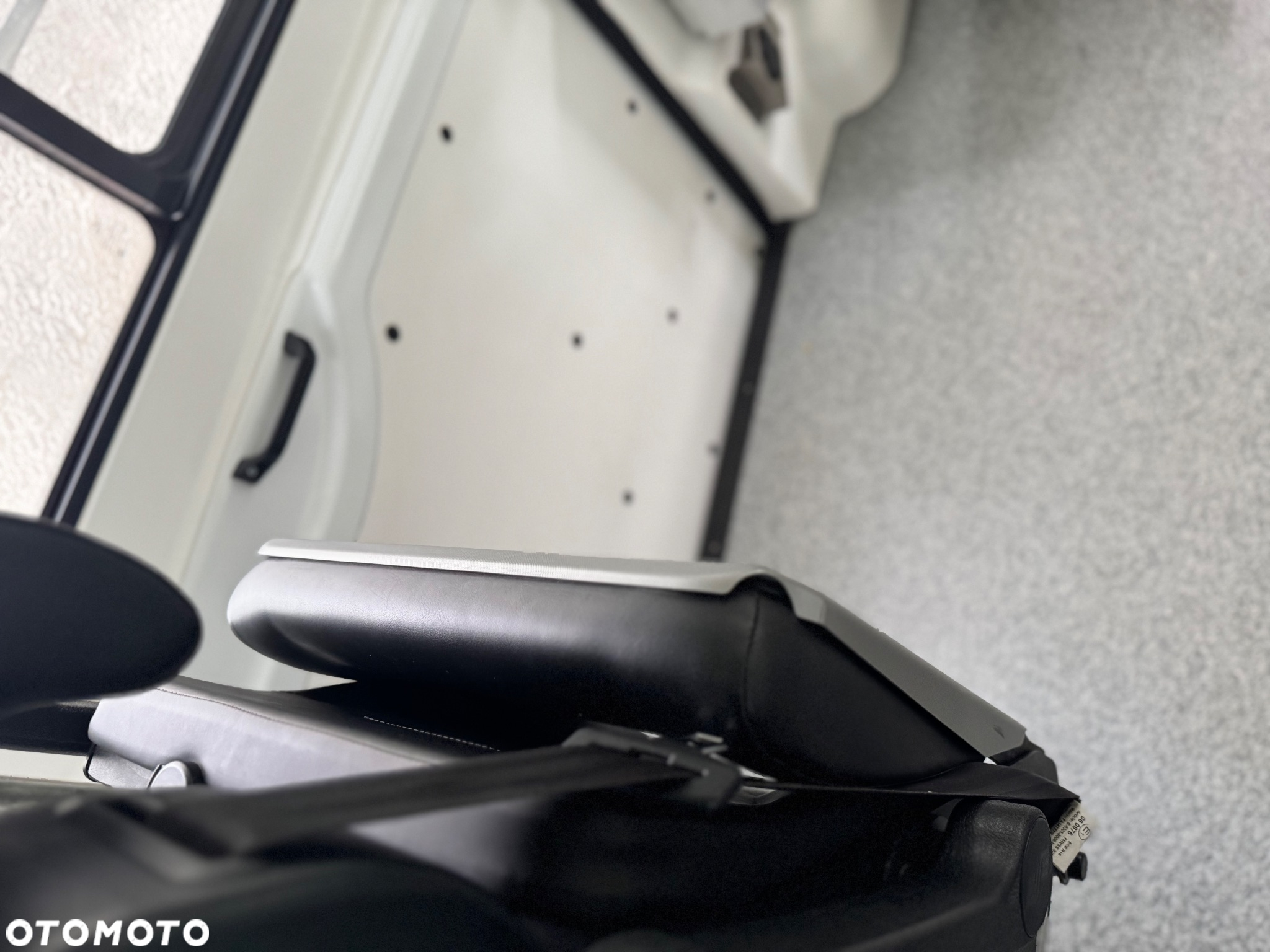 Ford Transit - 9