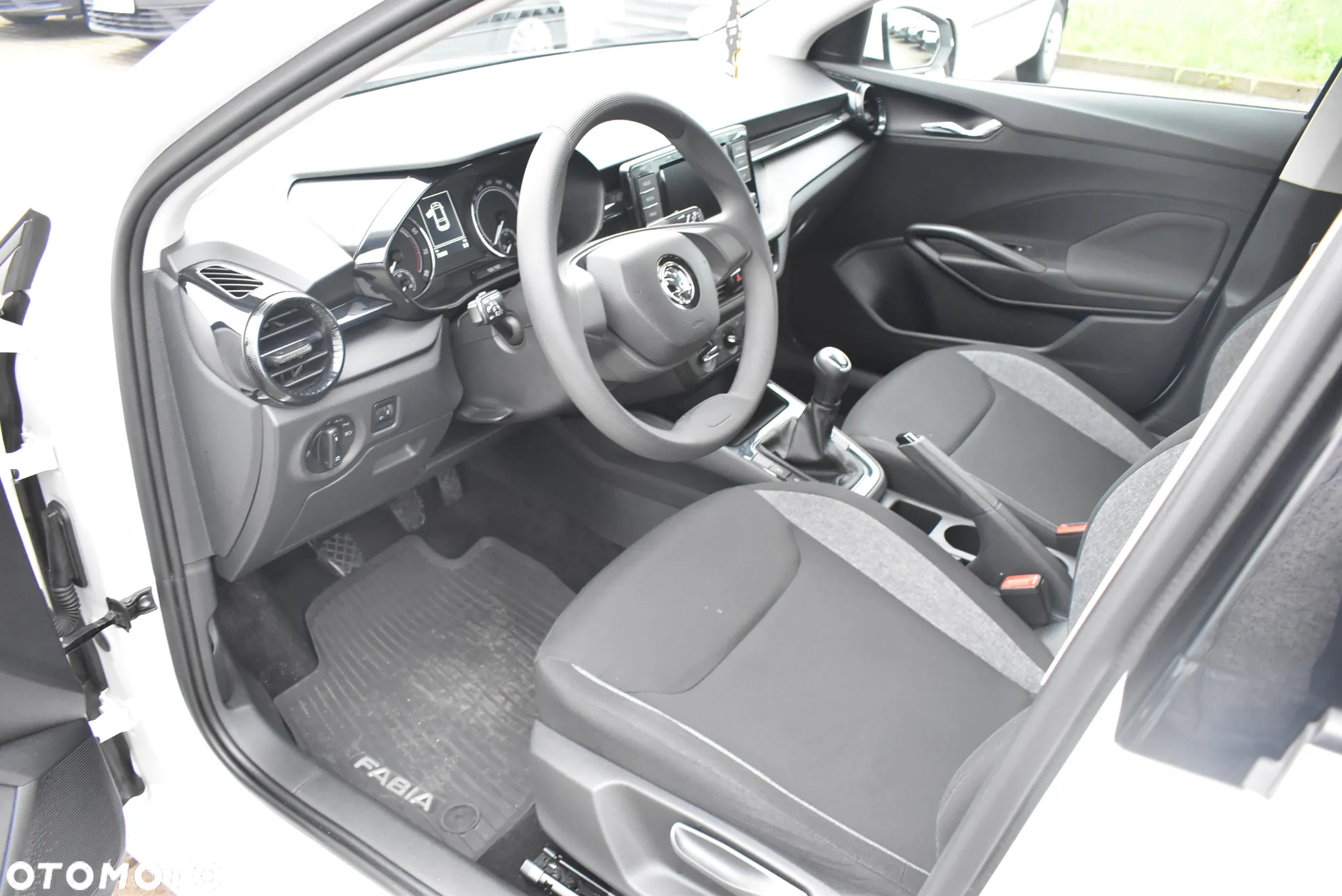 Skoda Fabia 1.0 Active - 9