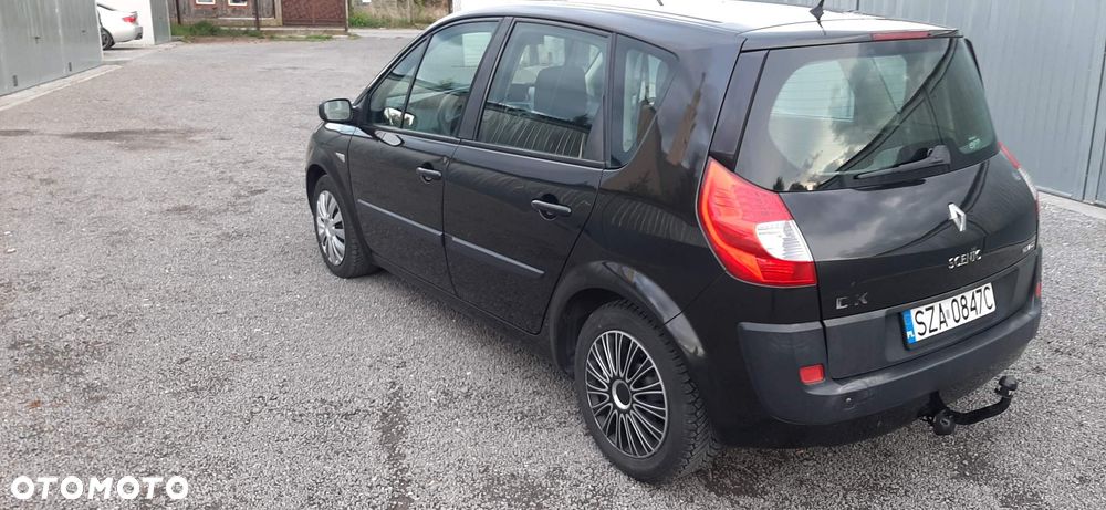 Renault Scenic 1.9 dCi FAP Conquest - 5