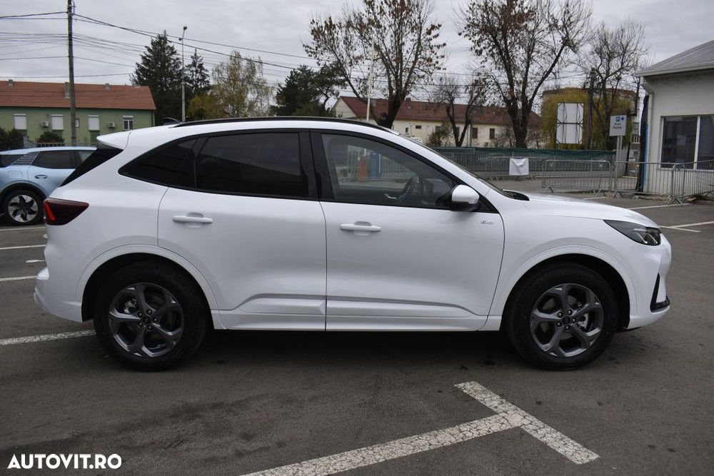 Ford Kuga - 9