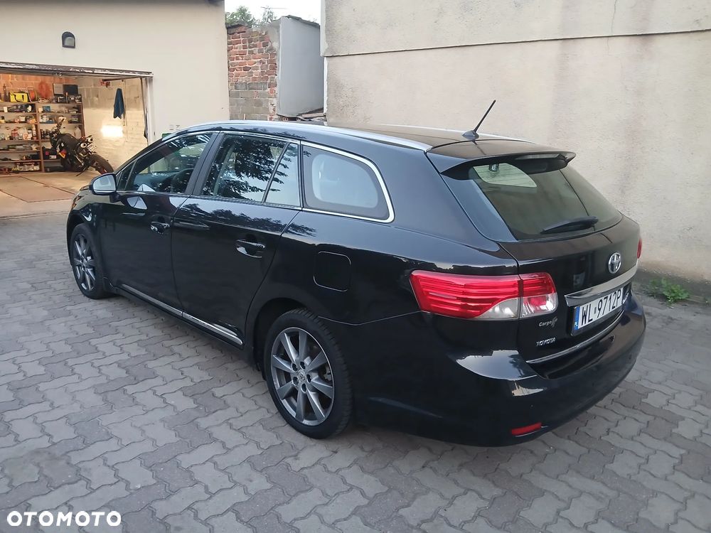 Toyota Avensis - 4