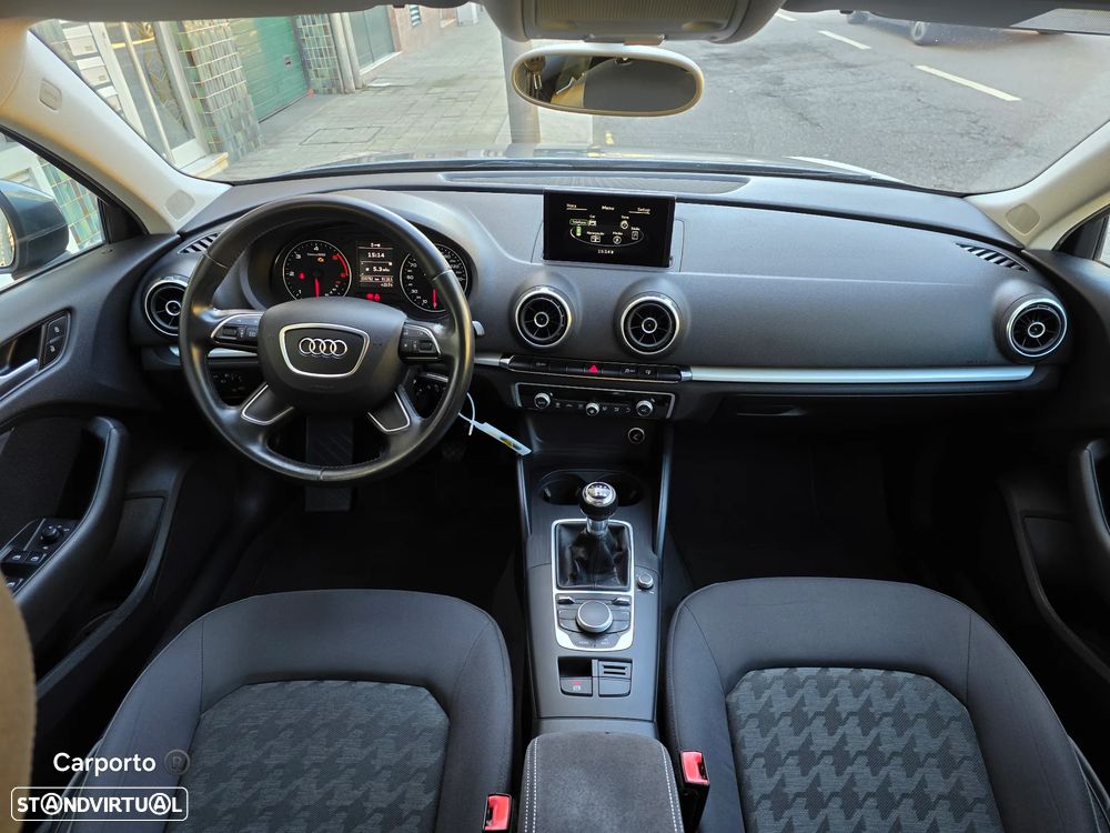 Audi A3 Sportback 2.0 TDI Advance - 11