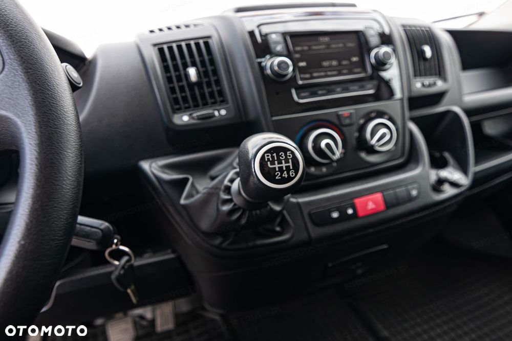 Opel Movano L4H3 2.2 140KM - 22