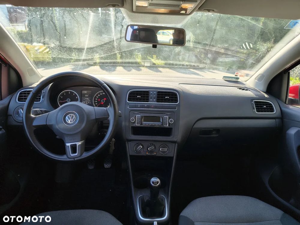 Volkswagen Polo - 12