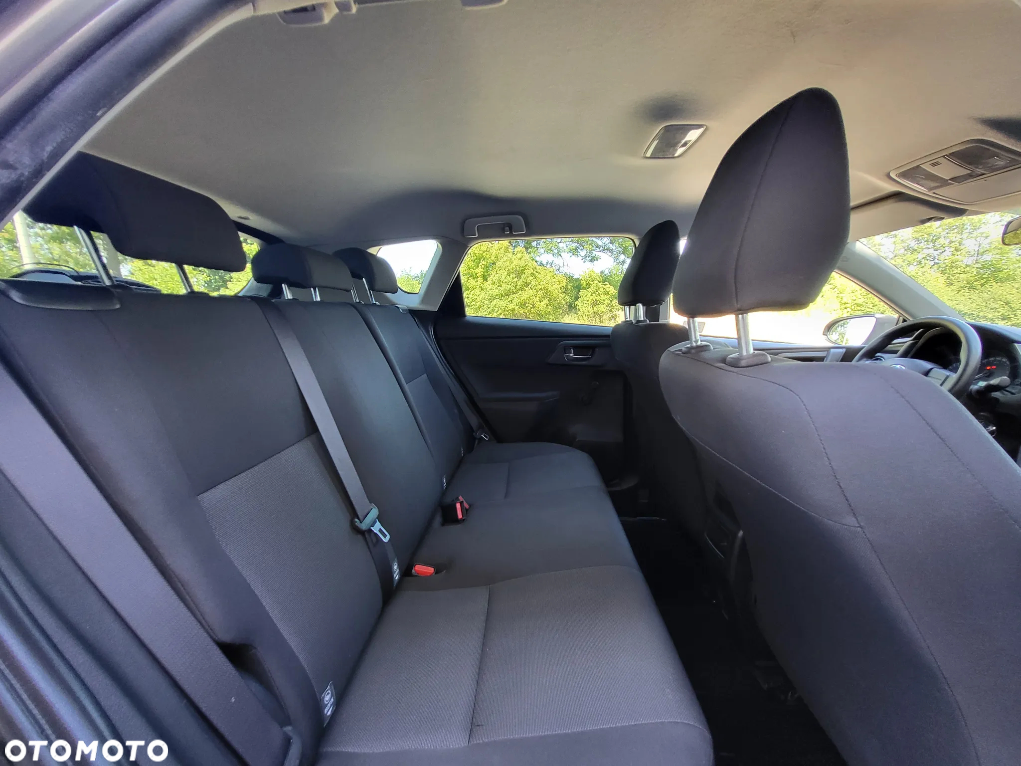 Toyota Auris - 16