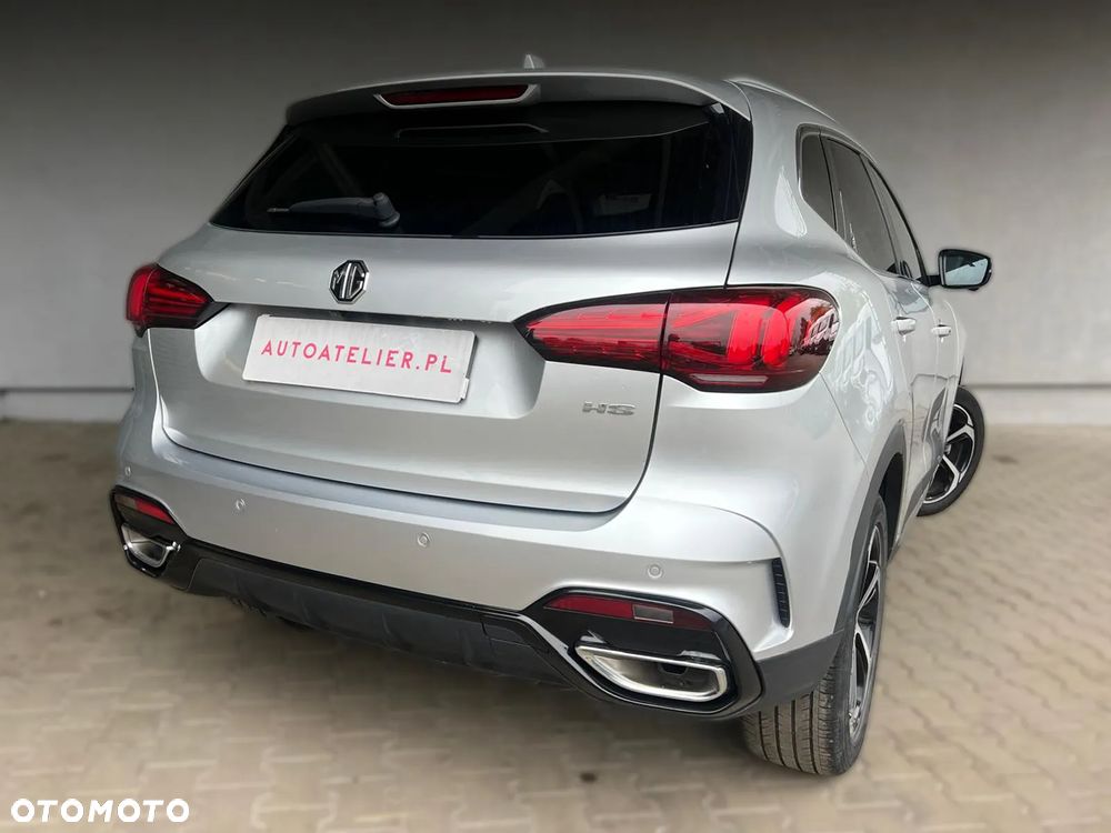 MG HS 1.5 T-GDI Exclusive DCT - 12