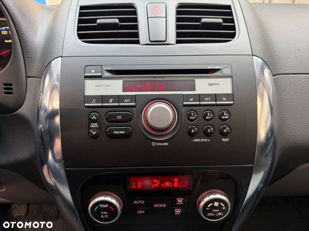 Suzuki SX4 - 24