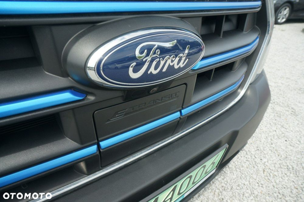 Ford Transit - 18
