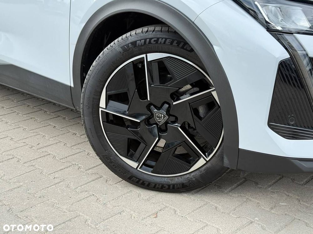Peugeot 408 - 7