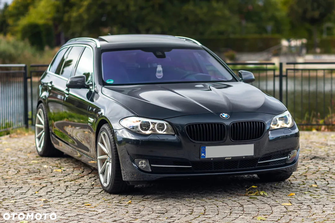 BMW Seria 5 530d xDrive - 2