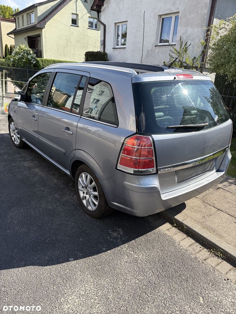 Opel Zafira - 3