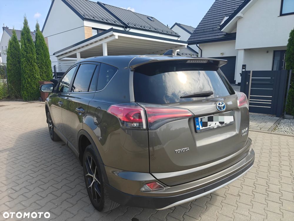 Toyota RAV4 - 4