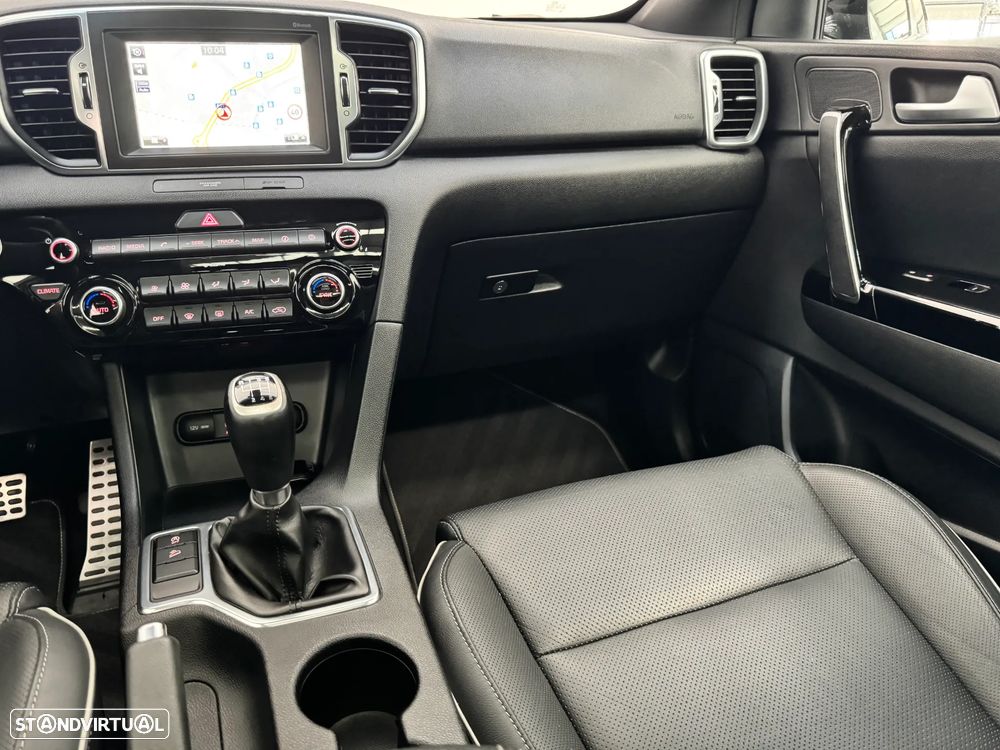 Kia Sportage 2.0 CRDI ISG GT Line - 24