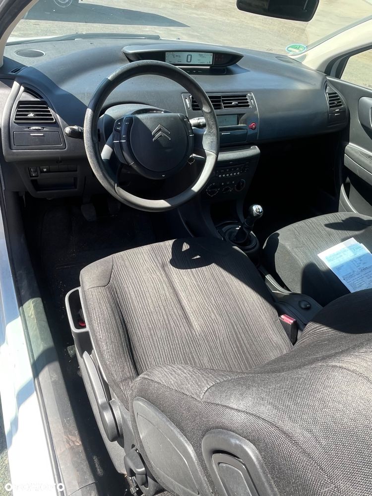 Citroën C4 1.4 16V Tonic - 5