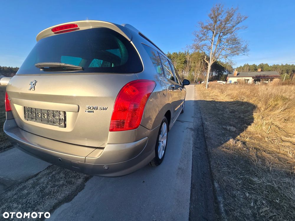 Peugeot 308 1.6 HDi Premium Plus - 26