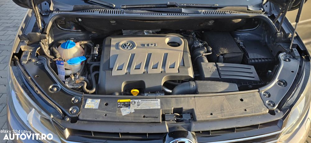 Volkswagen Touran 1.6 TDI DPF DSG Cup - 17