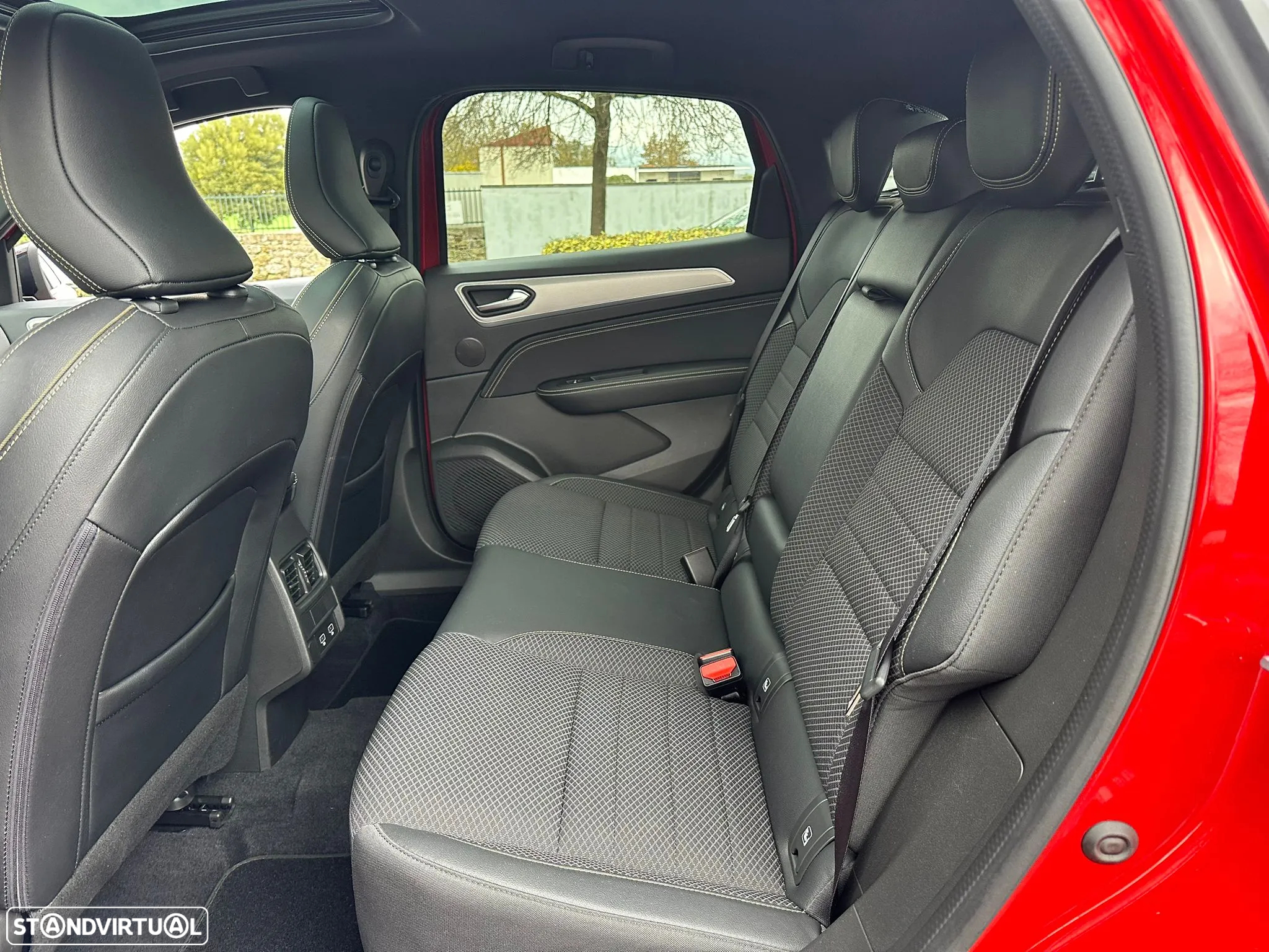 Renault Arkana TCe 140 EDC R.S. LINE - 10
